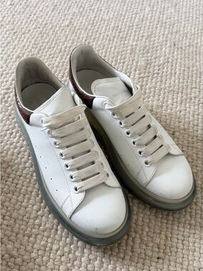 Alexander McQueen White Leather Sneakers with Burgundy Heel Tab